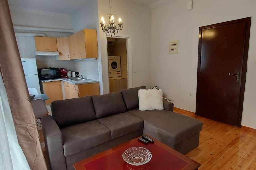 Spacious Beauty In Athens, 55M2, Metro 7' Экстерьер фото